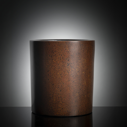 <b>Großer Pinselbecher mit 'xipi'-Lackdekor</b> <b>Großer Pinselbecher mit 'xipi'-Lackdekor</b>