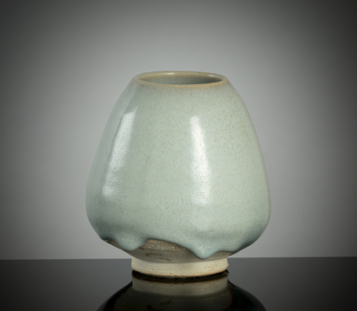 <b>Vase in Lotusform mit Jun-Glasur</b> <b>Vase in Lotusform mit Jun-Glasur</b>