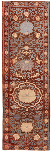 <b>Stuhlbehang aus Seidensamt mit Lotos und Fledermäusen</b> <b>Stuhlbehang aus Seidensamt mit Lotos und Fledermäusen</b>