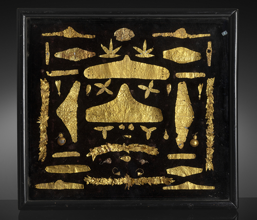 <b>Konvolut Goldschmuck in Rahmen</b> <b>Konvolut Goldschmuck in Rahmen</b>