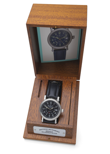 <b>Nautische Instrumente Herren-Armbanduhr</b> <b>Nautische Instrumente Herren-Armbanduhr</b>
