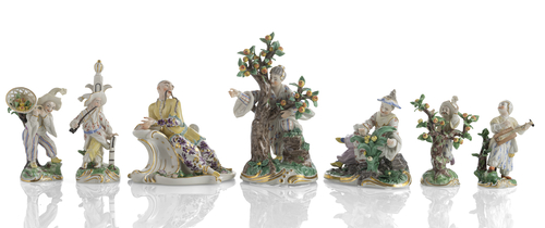 <b>Sieben Chinesen-Figuren</b> <b>Sieben Chinesen-Figuren</b>