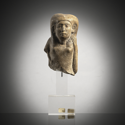 <b>Büste einer Frauenstatuette aus Kalkstein</b> <b>Büste einer Frauenstatuette aus Kalkstein</b>
