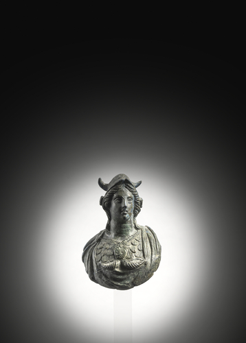 <b>Büste der Athena aus Bronze</b> <b>Büste der Athena aus Bronze</b>