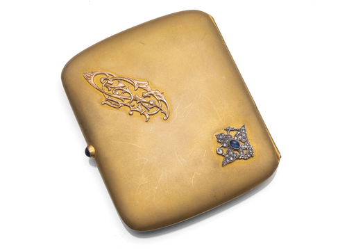 <b>Zigarettenetui aus Gold mit Applikationen</b> <b>Zigarettenetui aus Gold mit Applikationen</b>