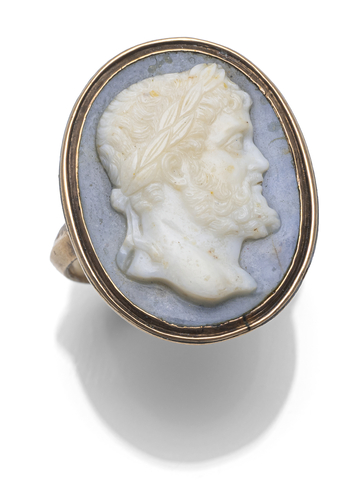 <b>Ring mit Cameo</b> <b>Ring mit Cameo</b>
