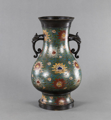 <b>Vase mit Lotos-Champlevé-Dekor aus Bronze</b>