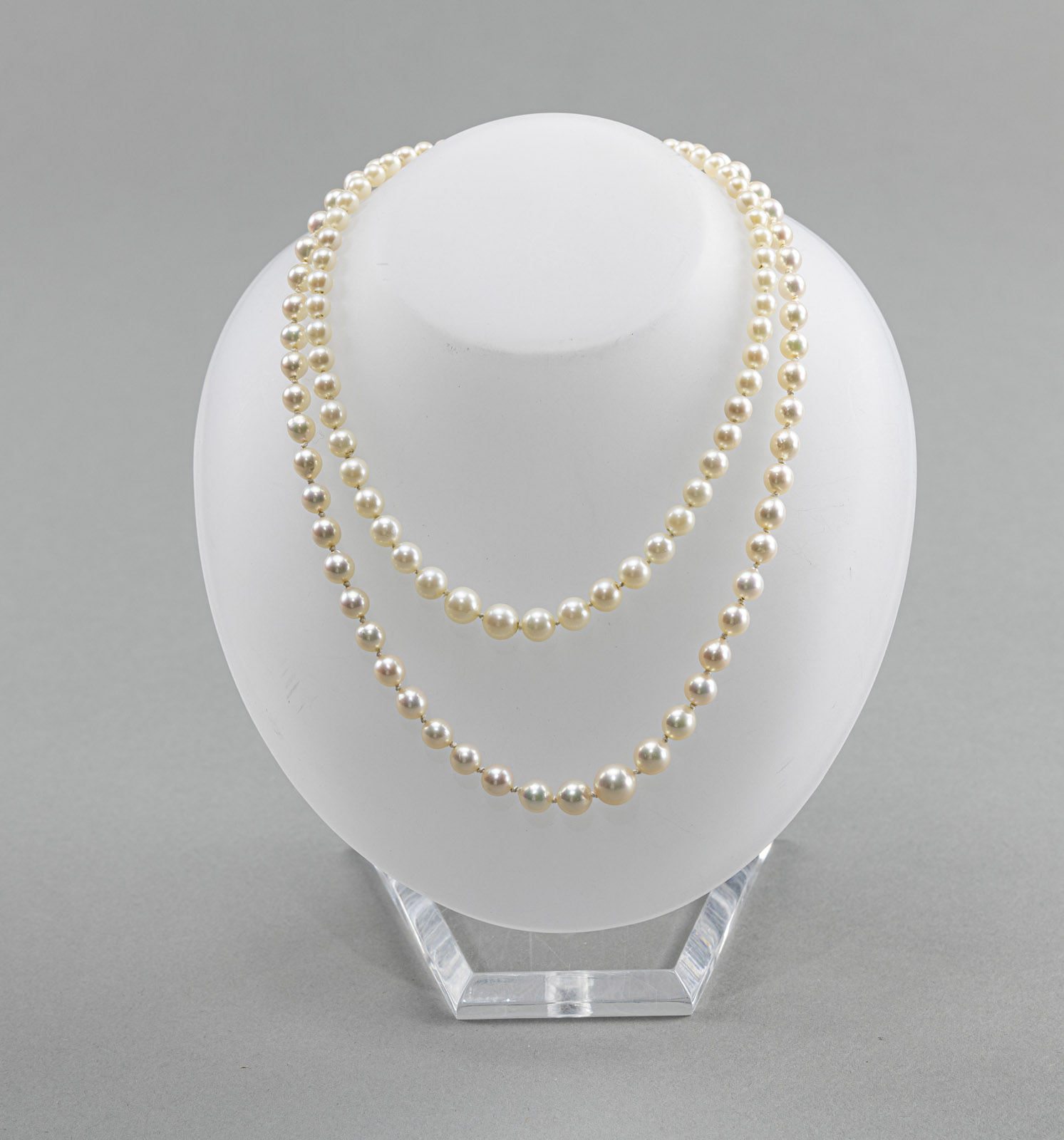<b>TWO CULTURED PEARL NECKLACES</b>
