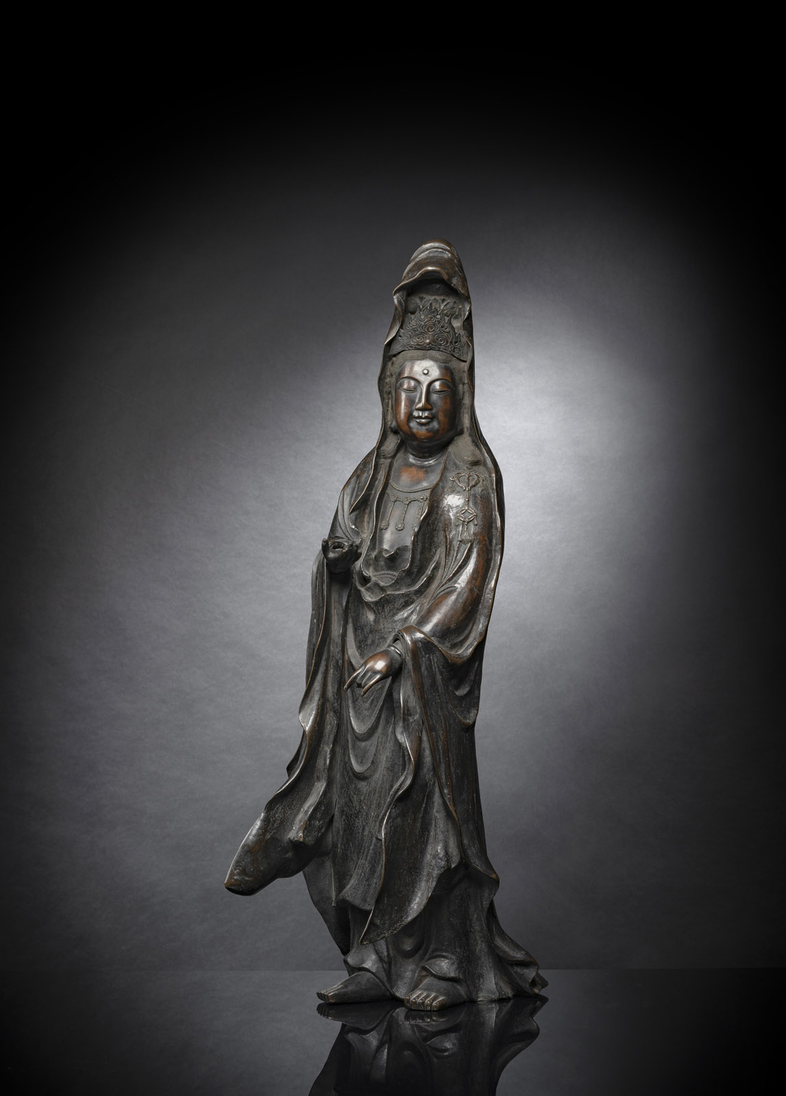 <b>Bronze des Kannon stehend dargestellt</b>