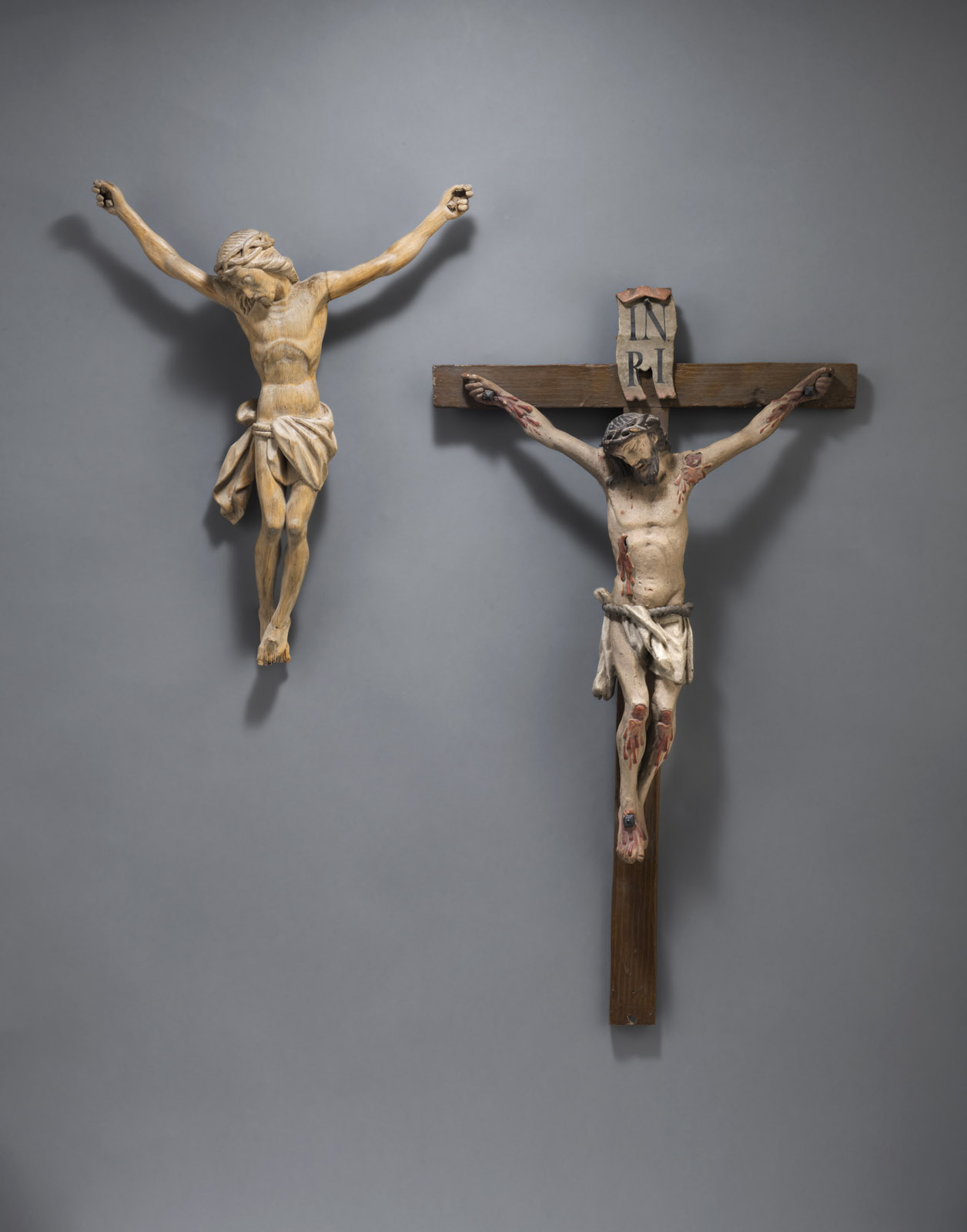<b>Kruzifix und Christus-Korpus</b>