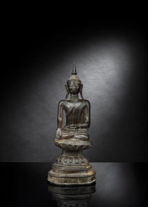 <b>A BRONZE FIGURE OF BUDDHA SHAKYAMUNI</b>