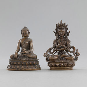 <b>Zwei Bronzefiguren des Buddha Shakyamuni und Vajradhara</b>