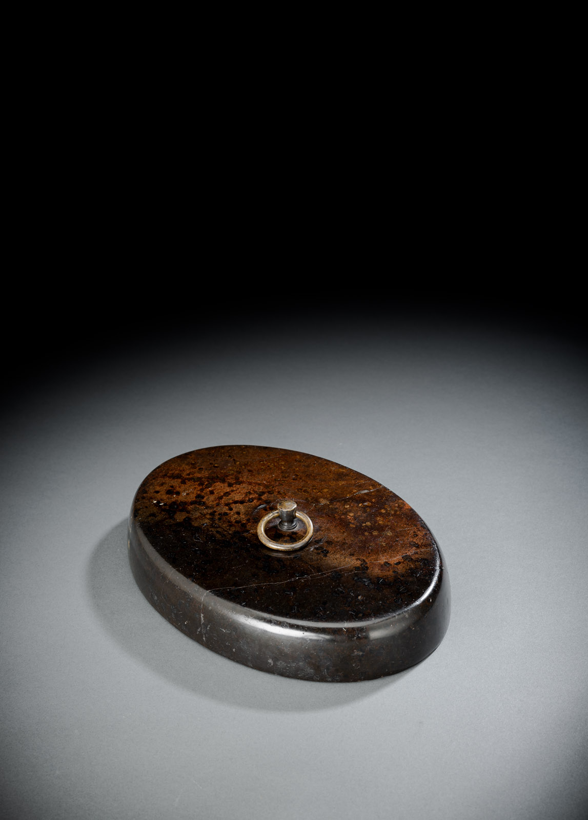 <b>Wärmestein aus Serpentin</b> <b>Wärmestein aus Serpentin</b>